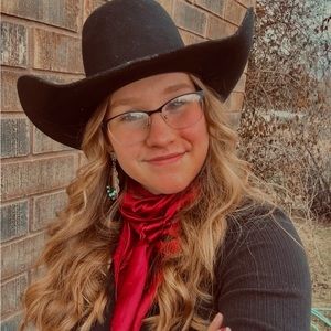 Meet your Posher, Mackenzie